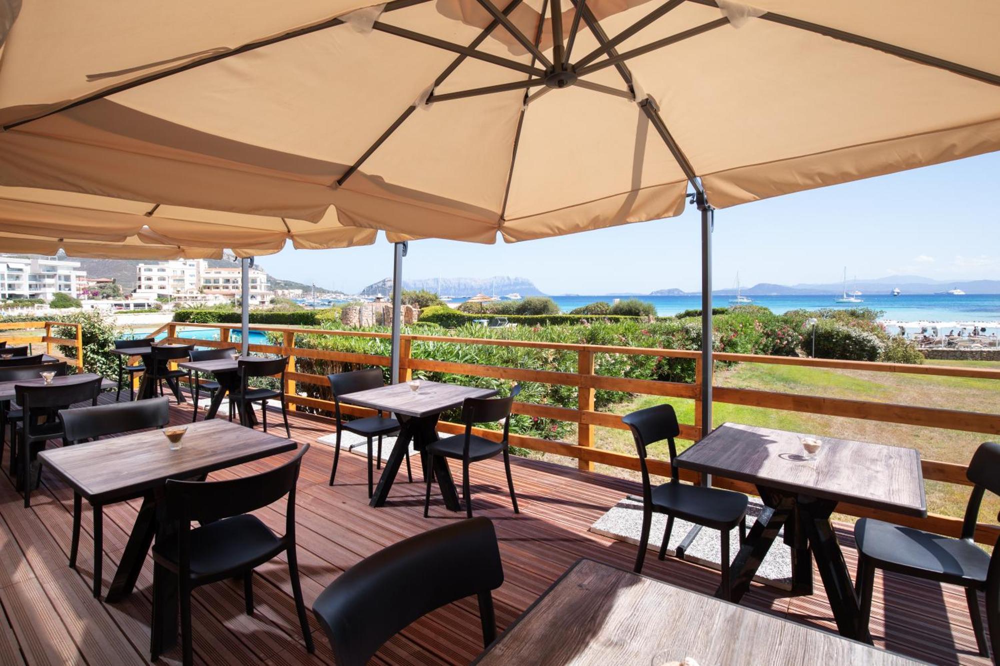 Hotel Castello Golfo Aranci Luaran gambar